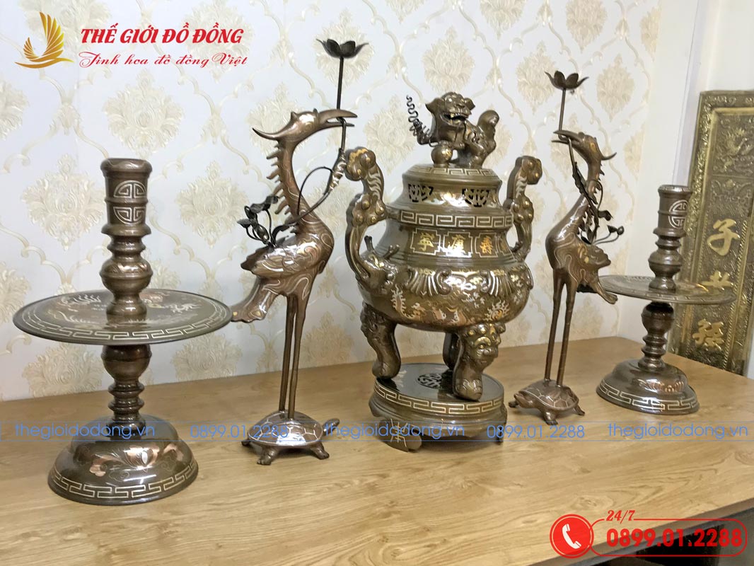 bo-ngu-su-soi-kham-tam-khi-cao-60cm-02 bộ ngũ sự đồng đỏ họa tiết sòi khảm tam khí cao 60cm-01