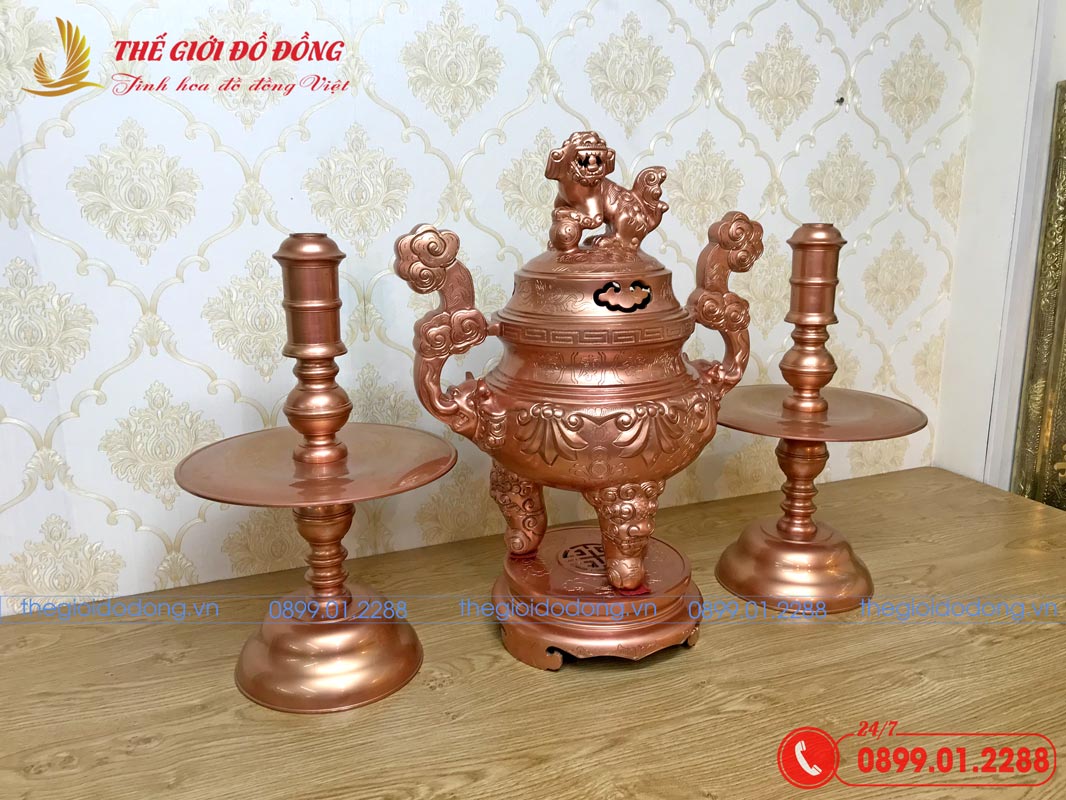 bo-tam-su-nen-hoa-tiet-soi-dong-do-nguyen-ban-cao-60cm-02 bộ tam sự nến họa tiết sòi đòng đỏ nguyên bản