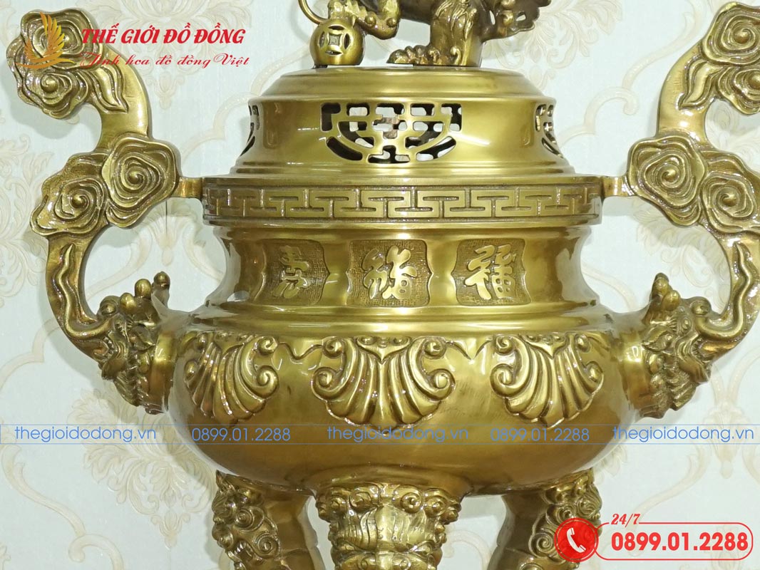 dinh-dong-tho-cung-hoa-tiet-soi-mau-vang-dam-cao-60cm-04 dinh-dong-tho-cung-hoa-tiet-soi-mau-vang-dam-cao-60-04