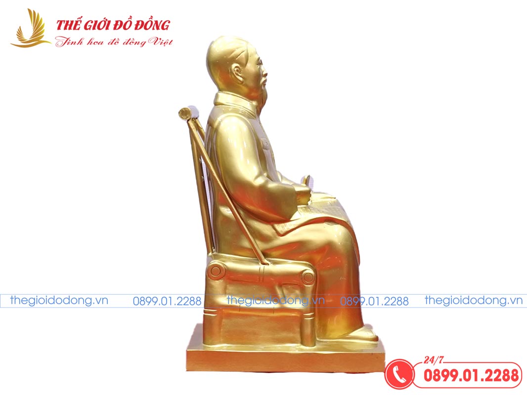 tuong-bac-ho-doc-bao-mat-ben tượng bác hồ đọc báo mặt bên
