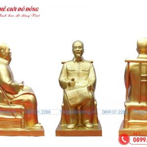 tượng bác hồ đọc báo tổng thể