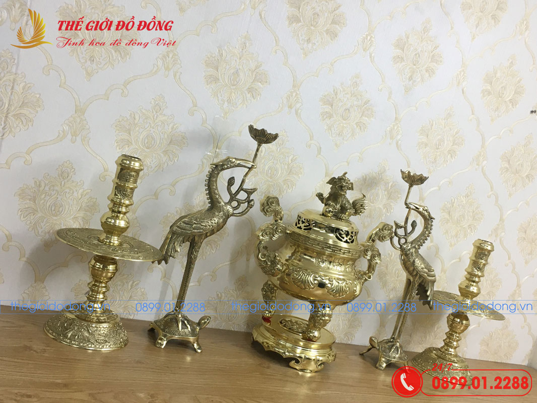 bo-ngu-su-dinh-soi-mau-vang-bong-cao-40cm-02 bộ ngũ sự đỉnh sòi màu vàng bóng cao 40cm - 02
