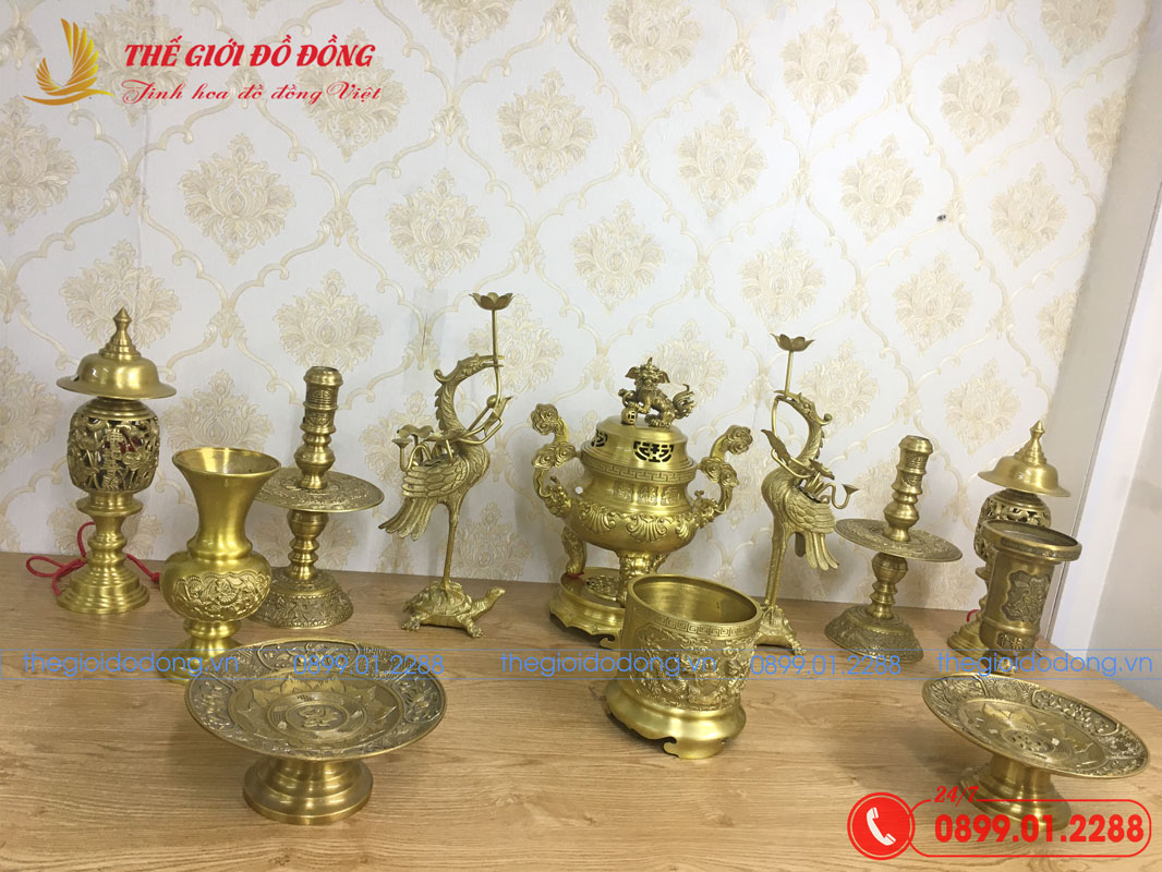 bo-do-tho-12-mon-dinh-soi-mau-vang-dam-cao-40cm-03 bộ đồ thờ 12 món đỉnh sòi màu vàng đậm cao 40cm - 03