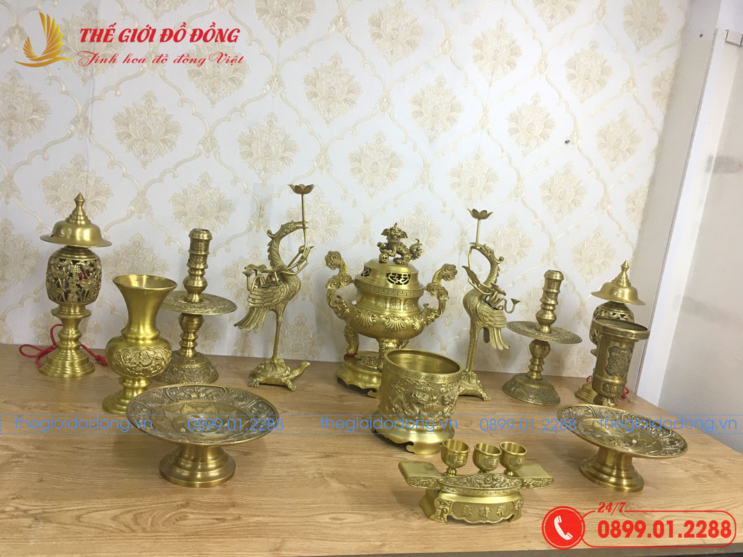 bo-do-tho-13-mon-dinh-soi-mau-vang-dam-cao-40cm-02 bộ đồ thờ 13 món đỉnh sòi màu vàng đậm cao 40cm - 02