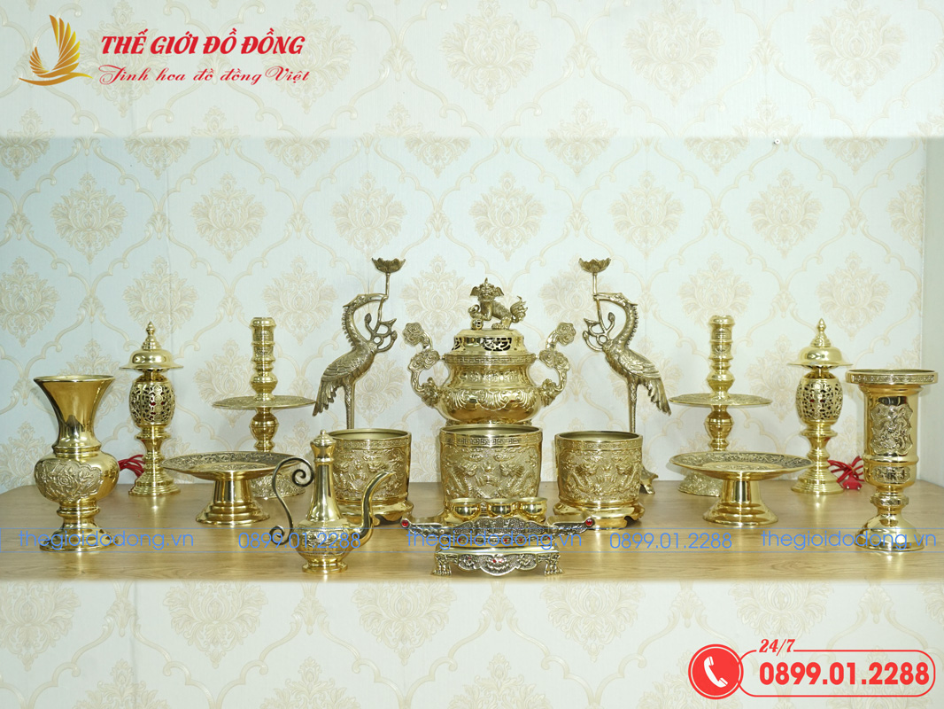 bo-do-tho-16-mon-dinh-soi-mau-vang-bong-cao-40cm-01 bộ đồ thờ 16 món đỉnh sòi màu vàng bóng cao 40cm - 01