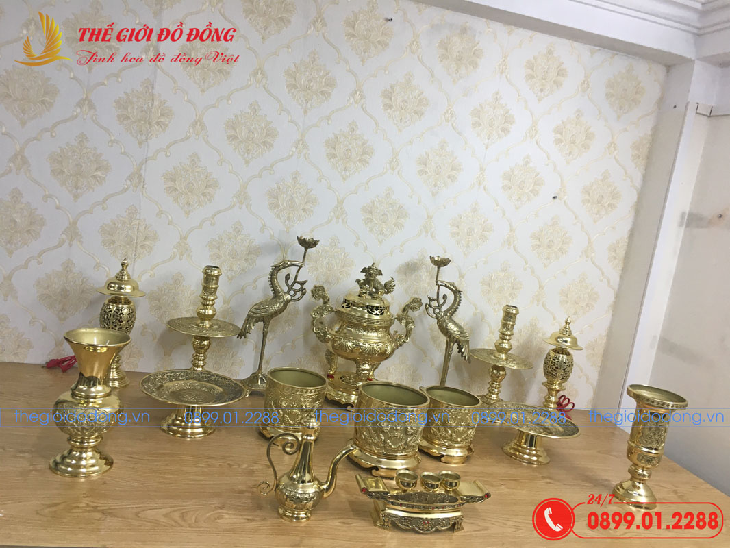 bo-do-tho-16-mon-dinh-soi-mau-vang-bong-cao-40cm-02 bộ đồ thờ 16 món đỉnh sòi màu vàng bóng - 02