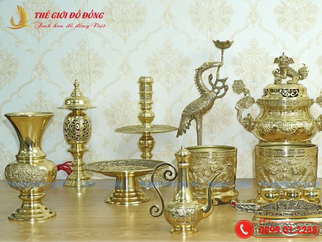 bo-do-tho-16-mon-dinh-soi-mau-vang-bong-cao-40cm-04 bộ đồ thờ 16 món đỉnh sòi màu vàng bóng - 04