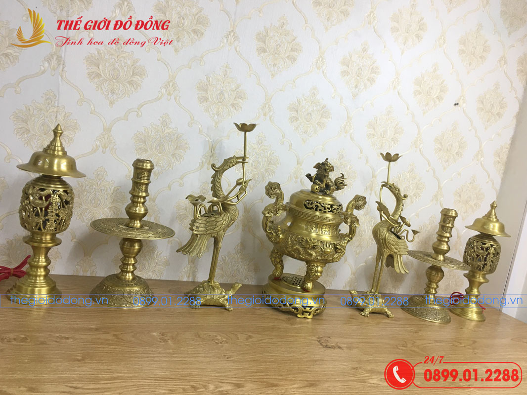 bo-do-tho-7-mon-dinh-rong-mau-vang-dam-cao-40cm-03 bộ đồ thờ 7 món đỉnh rồng màu vàng đậm cao 40cm - 03